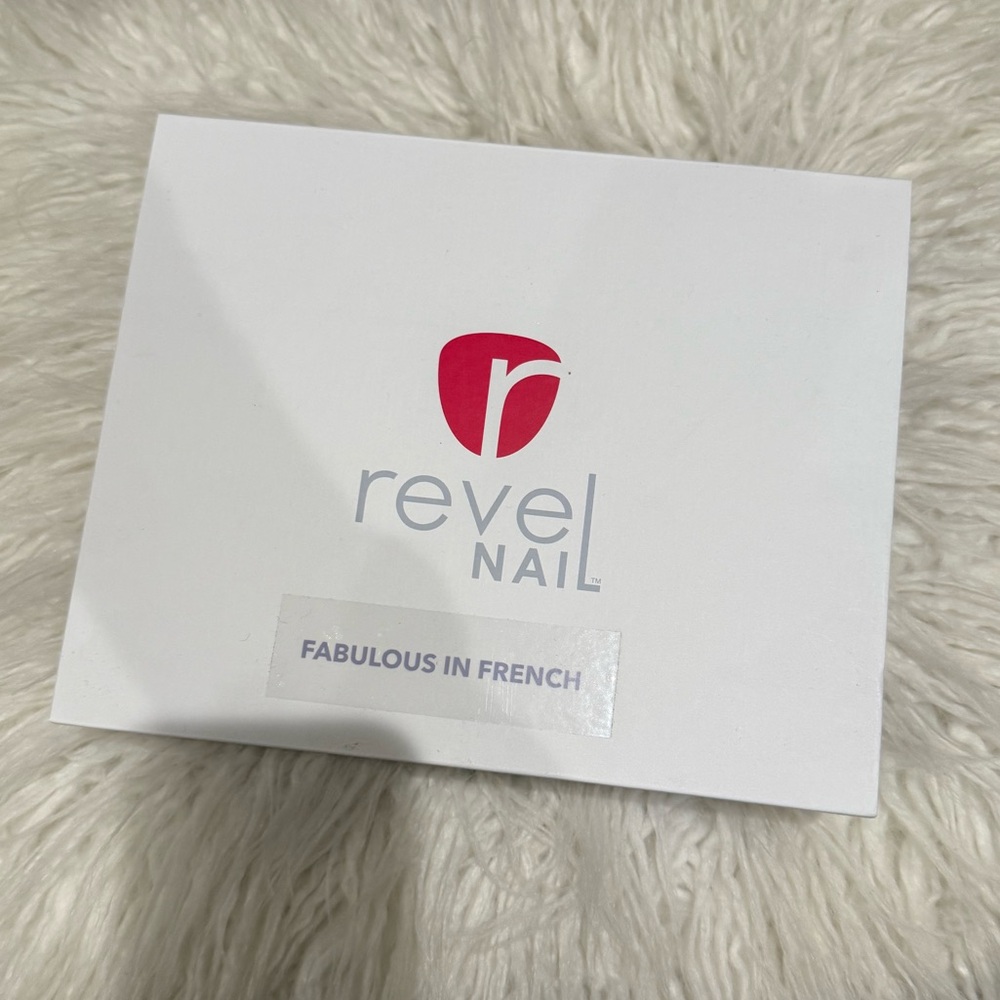 Revel Nail - Fabulous in French